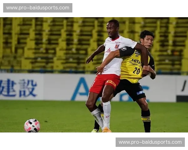 红墙之盾遭遇“大分流派”:名古屋鲸鱼与大分三神的战术博弈与热血碰撞